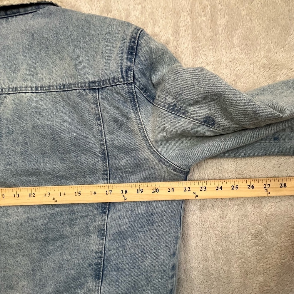 Guess Fleece Lined Denim Trucker Jacket Sz M Jeans Boho Light Wash Unisex - Picture 15 of 16
